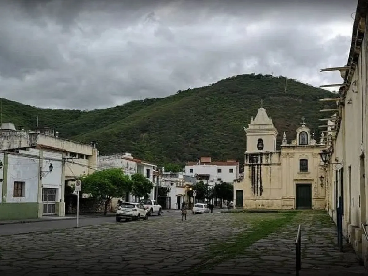 Domingo fresco y gris en Salta: anuncian lluvias débiles y una máxima que apenas rozará los 7°C