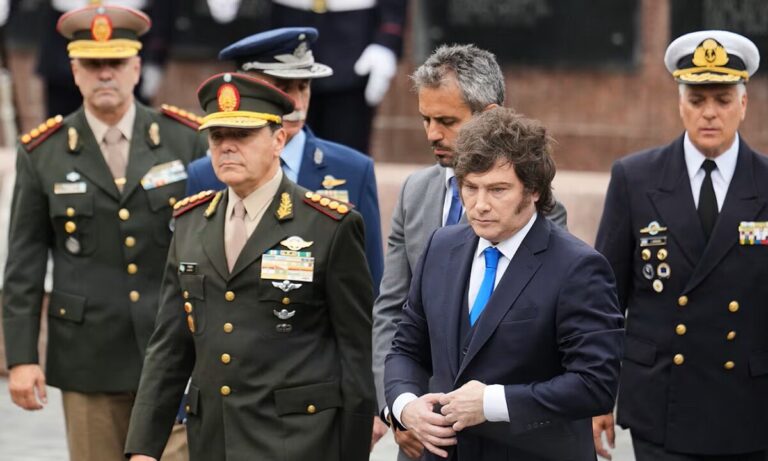 Estrategia oficialista: Milei reúne al Gabinete y define el proyecto para endurecer sanciones por Malvinas